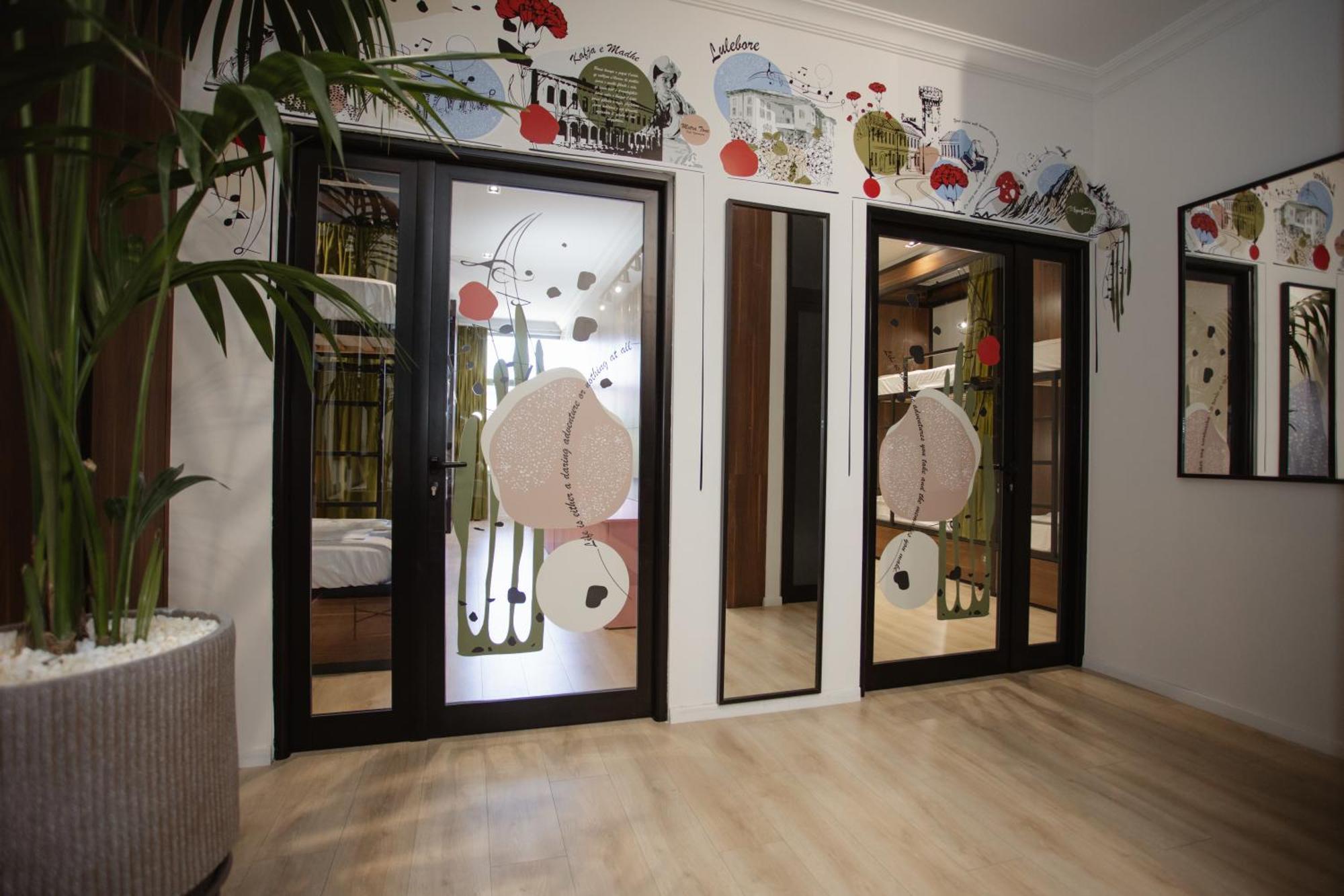 Corner Hostel Shkoder Luaran gambar